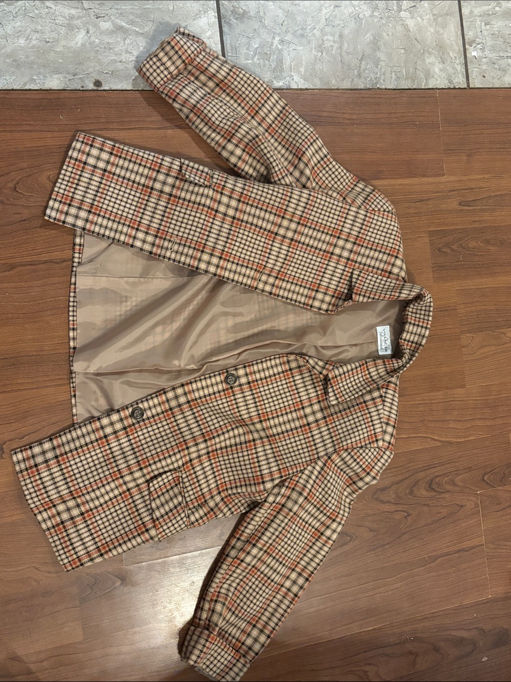 Liz Claiborne Plaid Petite Jacket in Beige, Black & Rust